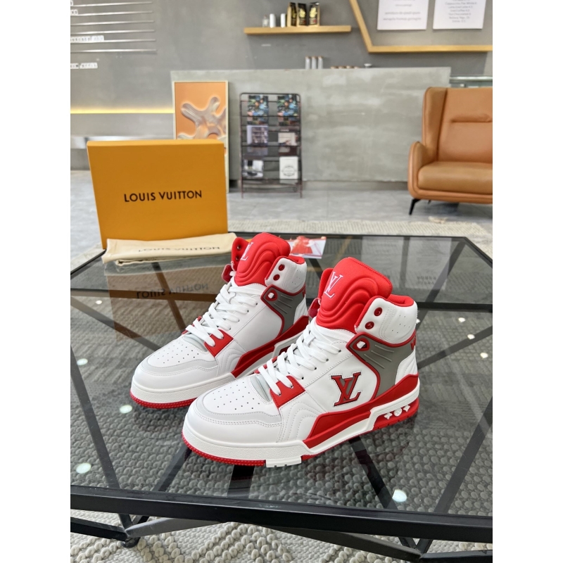 l**is V*t*n sneakers